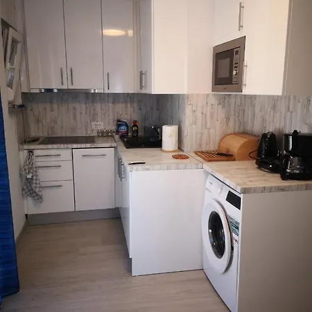 Galeb Osjecka Ulica 37 プーラ