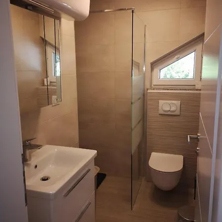 Galeb Osjecka Ulica 37