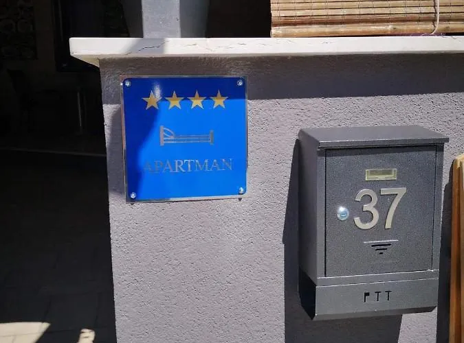 Daire Galeb Osjecka Ulica 37 Pula