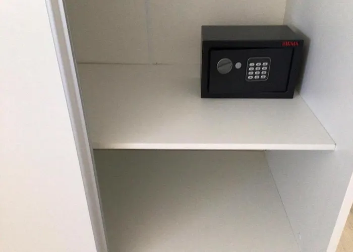 Galeb Osjecka Ulica 37 * Pula