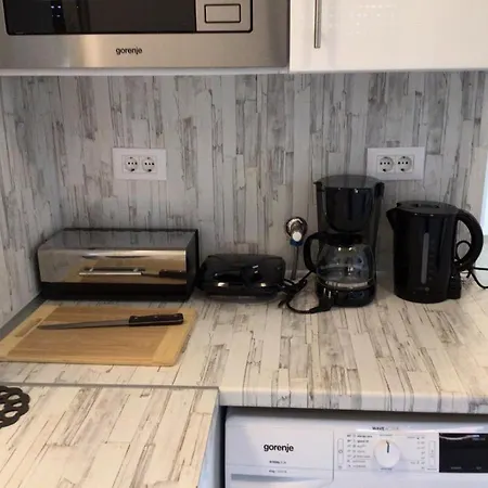 Apartman Galeb Osjecka Ulica 37 *