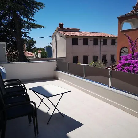 Galeb Osjecka Ulica 37 * Póla